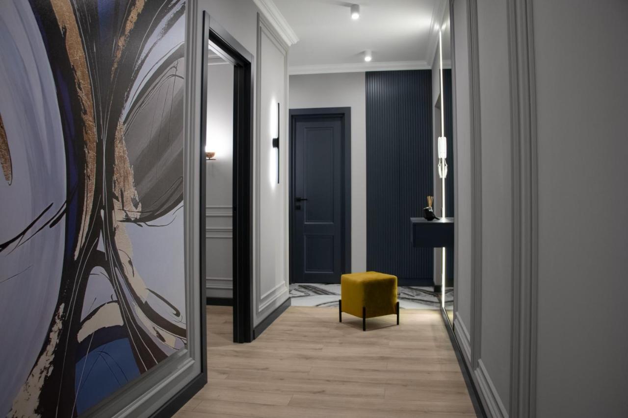 Royal 2 Apartments On Shevchenka 38 Str Lviv Kültér fotó
