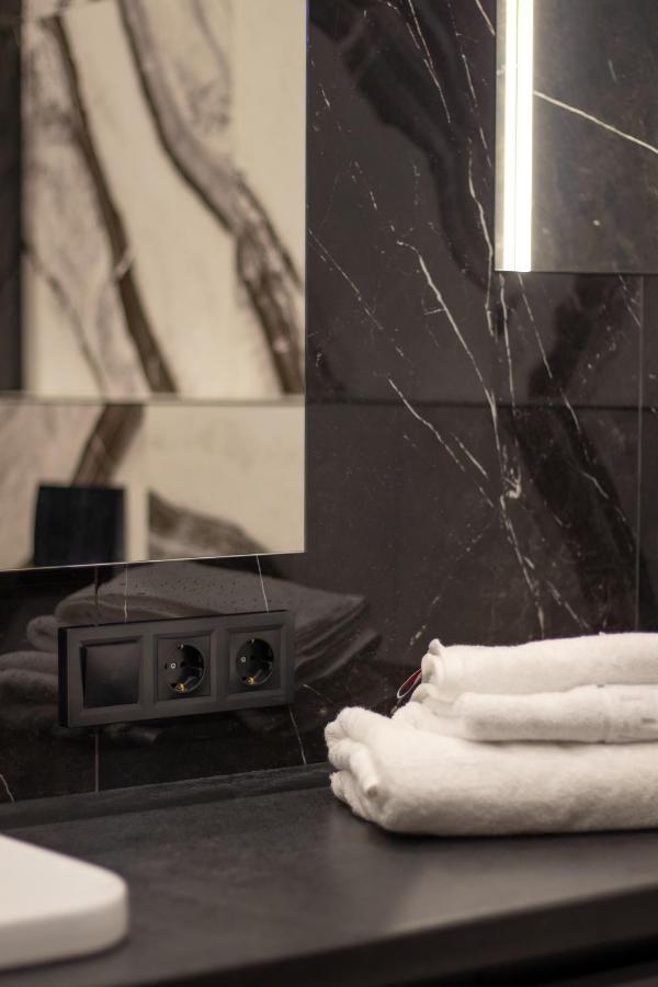 Royal 2 Apartments On Shevchenka 38 Str Lviv Kültér fotó