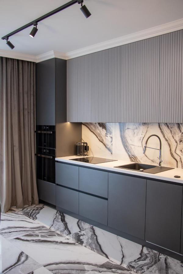 Royal 2 Apartments On Shevchenka 38 Str Lviv Kültér fotó